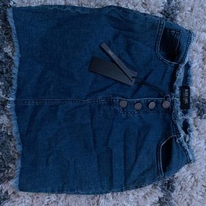 BLACK LABEL denim skirt NEVER WORN